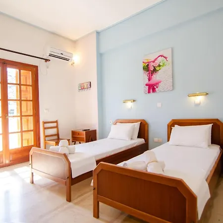 Cycladic Seafront Suites - Triple Penzion *